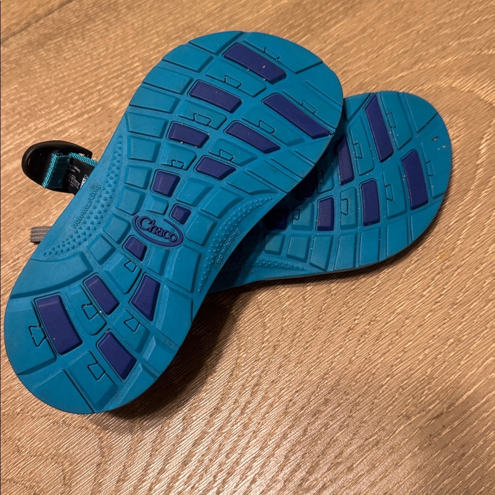 Chaco Sandals Youth 4 - Picture 6 of 7